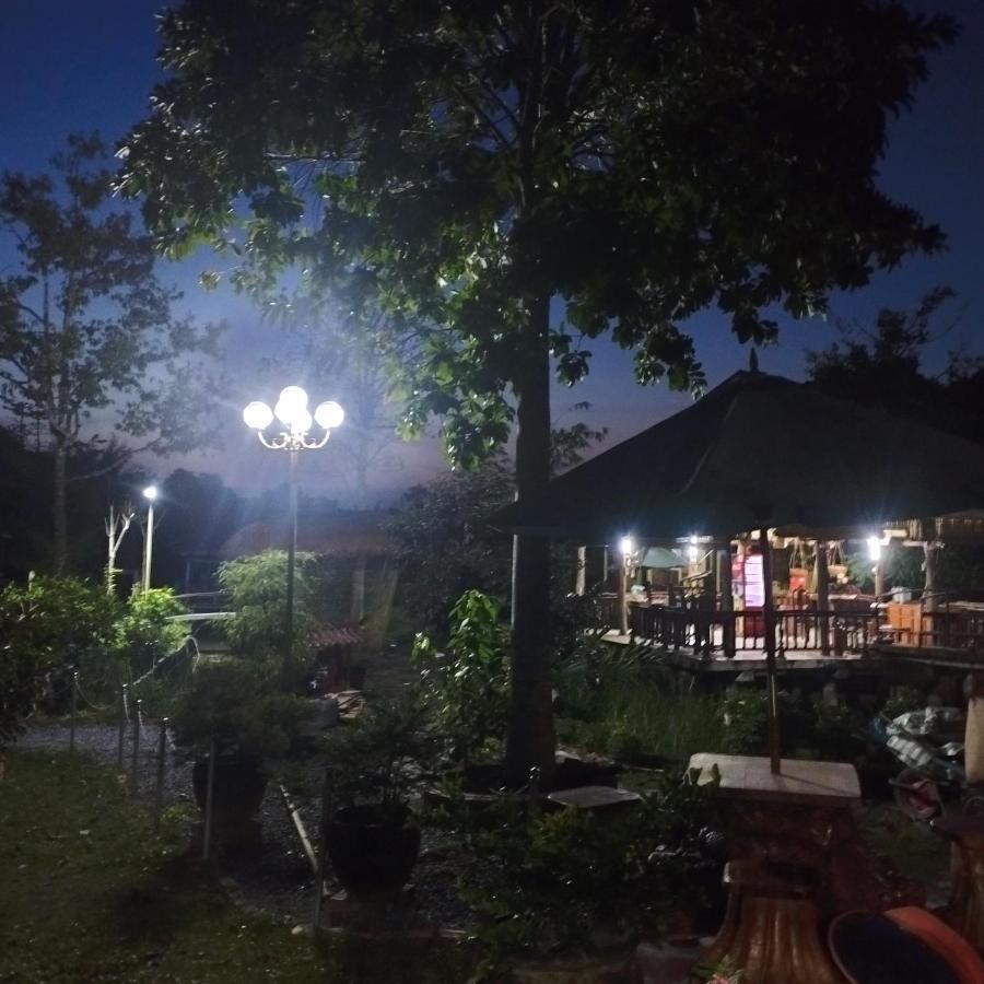 Brown House Resort Кан То Екстериор снимка